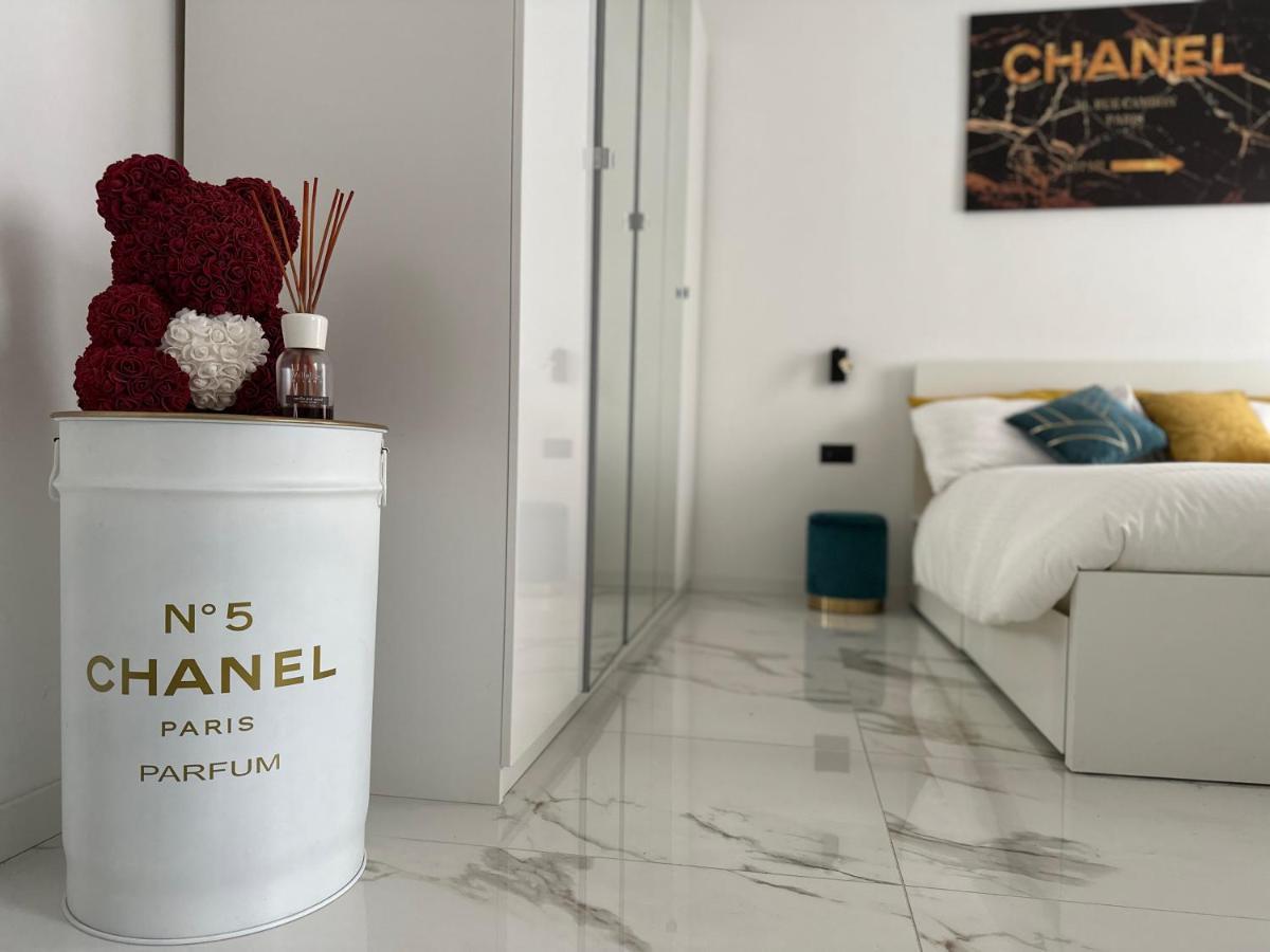 Maison Chanel Milano Eksteriør bilde